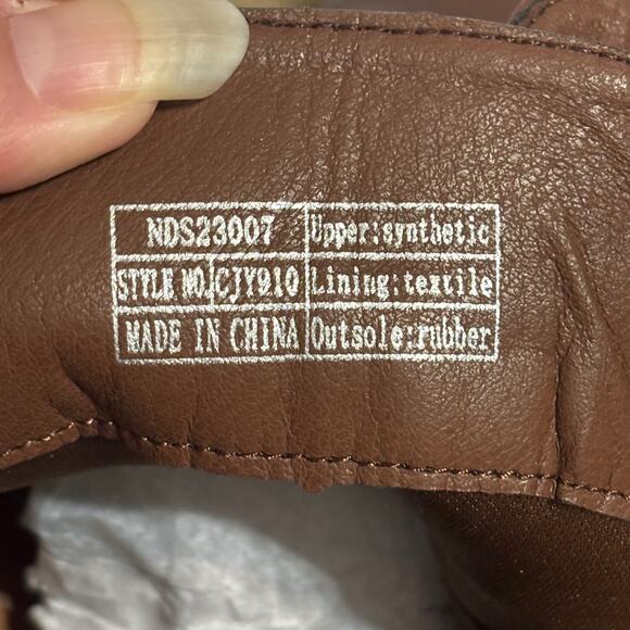 Vepose Cognac Lace up Low Heel Fashion Combat Booties Ankle Boots NIB Size 11 - Picture 8 of 10